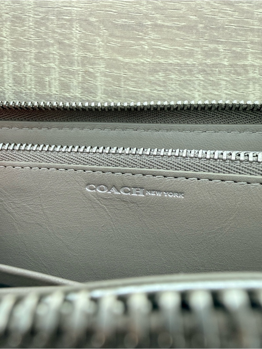 Coach Colorblock Nappa Leather Accordion Zip Around Wallet Taupe Plum Card Case - Picture 5 of 10